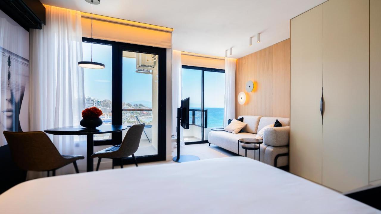 Aloha Apartamentos - Primera Linea De Playa - Vista Al Mar Benalmádena Dış mekan fotoğraf
