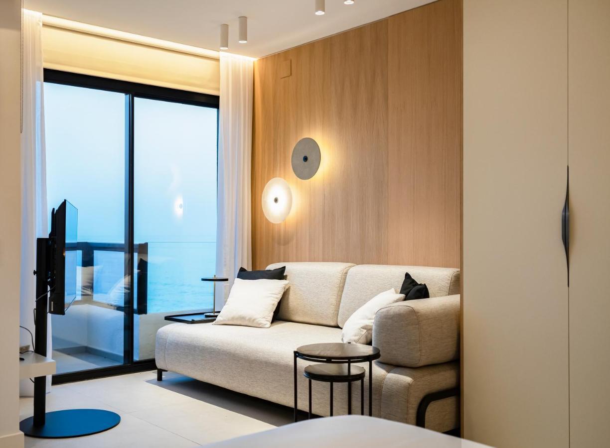 Aloha Apartamentos - Primera Linea De Playa - Vista Al Mar Benalmádena Dış mekan fotoğraf
